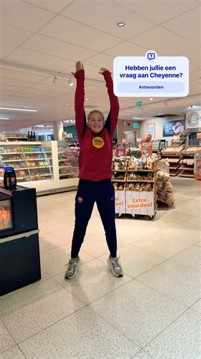 Cheyenne Dances to “DIA DIA” in the Supermarket! 😂💃🛒