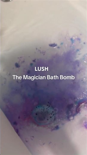 ‪@LUSH‬ the magician bath bomb demo - Halloween collection #lushcommunity #lush