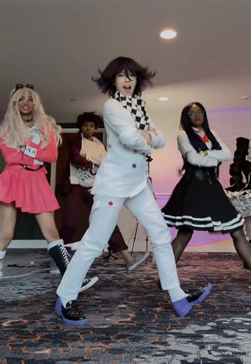 super high school level getting sturdy @kai ˘͈ᵕ˘͈ ⇒ KATSUCON @leelee @bandaid! ✩ #katsucon2026 #katsucon #drv3 #danganronpacosplay #kokichioumacosplay