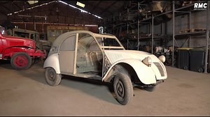 🛠️ Pour sa nouvelle restauration, François Allain Officiel s'attaque la 2CV Sahara, un véritable monstre tout-terrain capable de grimper des pentes de plus de 45% et de dépasser les 100km/h ! 📺 #VintageMecanic, #inédit rendez-vous demain à 21h05 sur #RMCDécouverte | Vintage Mecanic