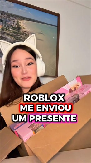 O roblox me enviou uma caixa gigante #trending