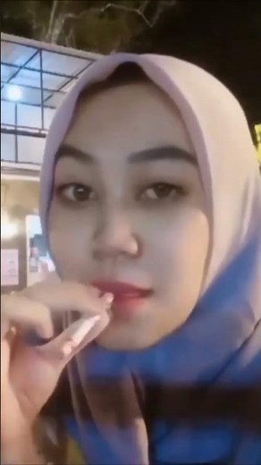 Girl's Smoking Viral💔😭🚭🔞#smoker #smokingcigars #cigarette #girl #shorts #trending #song #সিগারেট