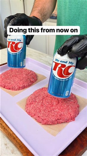 Tasty loaded air fryer cheeseburgers 🤤 #cheeseburger #airfryer #cheesy #soda Cooked to an internal temp of 165°F ❤️ | Liz & Jeff