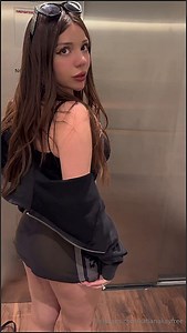 Katiana Kay  Elevator Sextape SD Onlyfans 594 MB/1280p 2025