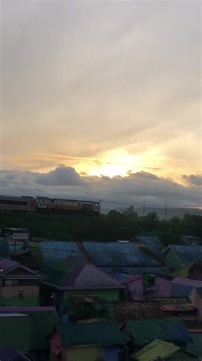 lagu yang cocok buat kalian yang ldr 🥹 #ldr#sadstory#viral#fyp#lewatberanda