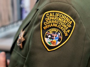 CA Prisons Locked Down After 200 Prisoners Rush Guards, Injuring 9