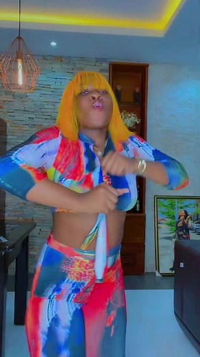 Wait for the snake dance 😂 🦠 #snakedance #virus #dancer