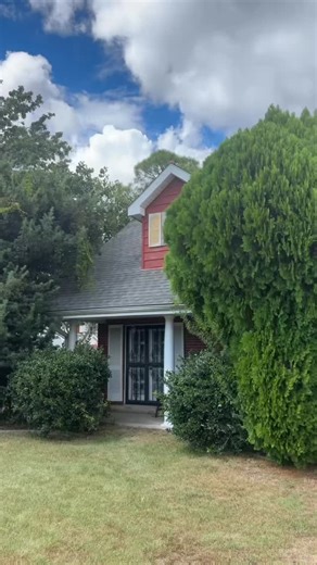 The Occasional Wife on Instagram: "Estate Sale! at 3619 46th St, Metairie, LA 70001 Friday-Sunday, 9/26-9/28 This time capsule of an estate sale is packed full of vintage and antique… well, everything! From the furniture to the clothing, from the artwork to the cookware, from the records to the figurines, from the top to the bottom! Items from across multiple decades of the 20th century! Huge collections of artwork, quality pieces of vintage and antique furniture, massive collections of unused T