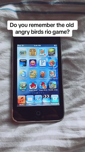 Best Angry Birds Rio Nostalgia Game 2011-2012