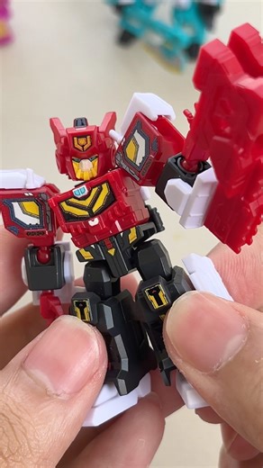 DAVID unboxes Sembo Block's Metal Cardbot series 2! Is this character good?🤔