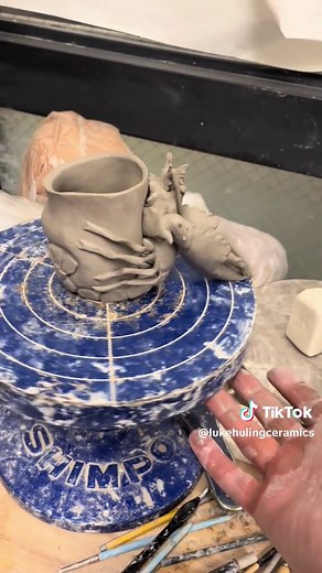 How to make a simple slab cup out of clay . . . . #lobster #clay #ceramics #tiktokpottery #tiktokclay #pottery #tiktokart #howtodraw #makeart #tutorial #sculpting