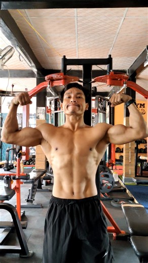 Front+Back #doublebicep #backday #gymmotivation #fitnessindia #bicepsworkout #backworkout