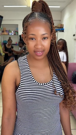 Trendy 2024 Hairstyles for Women: Straight Back Styles