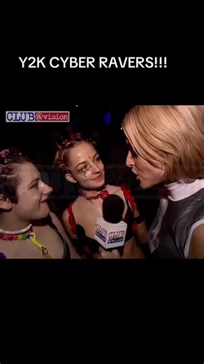 I loved the cyber aesthetic from the 90s/2000s raves. Feels like it's gone away. Great interview and example of the Cyber Ravers from back then. Great Vibes!! Ultra @ the Sanctuary in 2000. #fyp