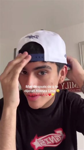 JAJAJJAJA EL REAL COMUNICADO YA SABEN SI USA LA GORRA ES POR GUSTO ES DE LA U Y DALE U ❤️💛 #parati #xzyabc #fyp #macbridde #laparejadelaño @MACBRIDDE 〽️