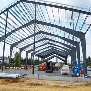 [Hot Item] Factory Price Pre Engineered Design Prefabricated Metal Storage Shed Steel Warehouse Building Kit