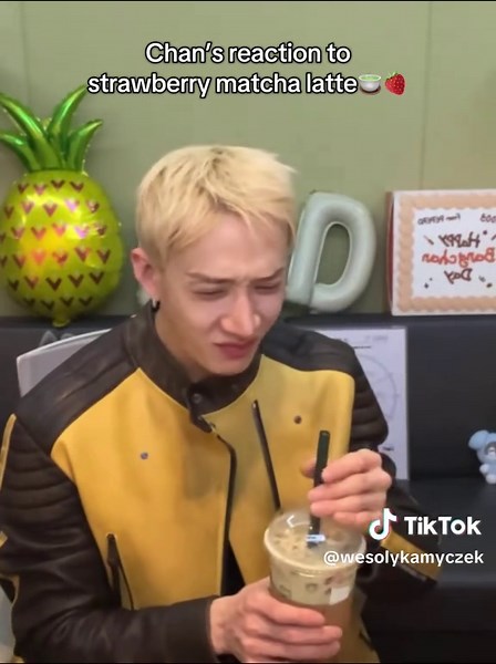 If I understood correctly he didn’t like the combo but likes matcha and strawberry separately? Idk Korean tho just recognised a few words when he was explaining😆 #bangchan #straykids #skz #stay #kpopfyp