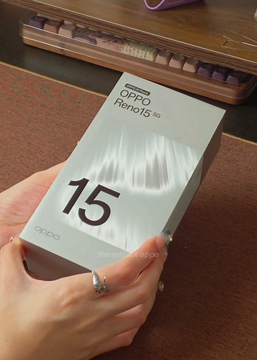 Unboxing the OPPO Reno 15: A New Year, A New Phone!
