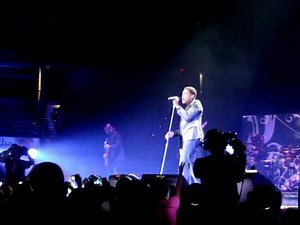 Maxwell - This Woman's Work (Live in Tampa 06/15/2010)