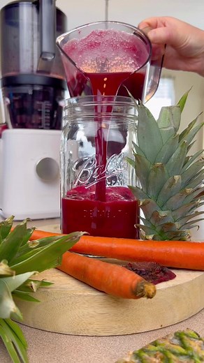 Episode 3 | Cold-Pressed Juicing Anyone seen what's been going on with Simply Orange Juice? They're being sued after toxic chemicals were found in its juices. MAKE YOUR OWN JUICE! You'll know exactly what goes into it. Use a cold-pressed juicer, like a Namawell, for maximum extraction and maximum nutrition. Just remember, big companies are not after your interest. They're after THEIR interests. So forget the store-bought juice and juice yourself! #juicer #juice #kitchenneeds #kitchenhacks #foryo