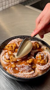 I heard you like it deep #cinnamonrolls #brioche #cinnamon | Cedrik Lorenzen