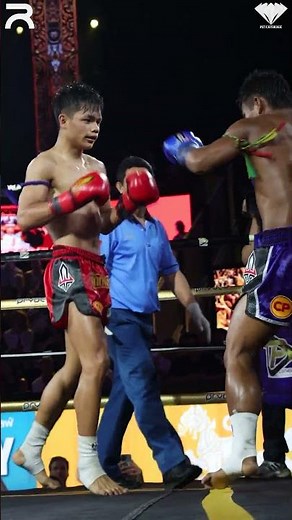 Insane Muay Thai Fight In Bangkok #boxing