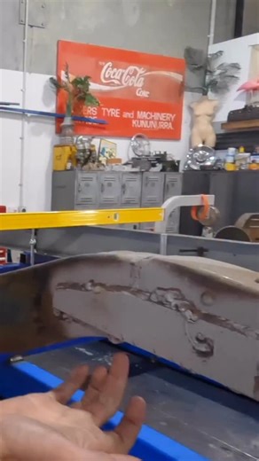 𝘽𝙀𝙉𝙉𝙀𝙏𝙏𝙎 𝘾𝙐𝙎𝙏𝙊𝙈𝙎 𝘾𝙊 on Instagram: "1932 Ford Frame Repair: Rear Kickups Replacement!"