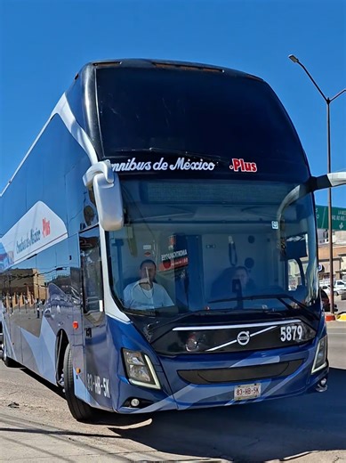 llegando a descansar un poco mis estimados para la salida por la tarde en este bonito mamalon volvo 9800DD 15 metros de omnibus plus chulada saluditos a los conductores ✌️ 🫡 🛣 #autobuserosde_de_❤️ #paratiiiiiiiiiiiiiiiiiiiiiiiiiiiiiiiiii🦋 #busologos❤️✨🚌💨 #paisajesnaturales🏞💚 #temerarios🥰🎶🤞favoritas