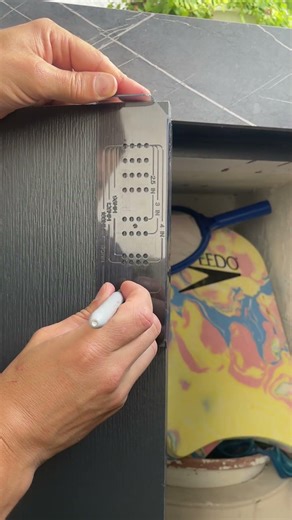 Installing handles perfectly without mistakes #shorts #diy