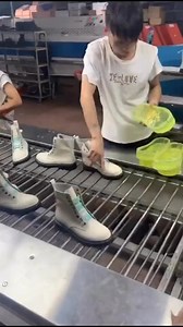 380 reactions · 12 shares | Shoe pressing machineWechat/WhatsApp ID :+8615017418242E-mail：Tknowellcindy@163.com | Tknowell Cindy Lee | Facebook