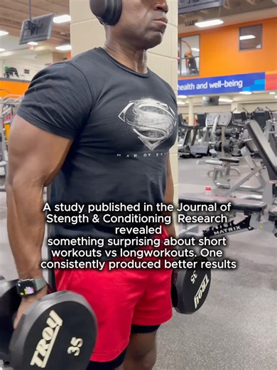 Researchers published in the Journal of Strength & Conditioning Research revealed something surprising about short workouts vs long workouts. For busy professionals, efficiency matters more than duration. Shorter, structured workouts built around compound movements can produce similar strength results when performed consistently. 🔵 Quality > duration 🔵 Compound lifts save time 🔵 Consistency builds results 👉 Follow DJB Fit Method. Hashtags #DJBfitmethod #fitnesseducation #busyprofessionals #s