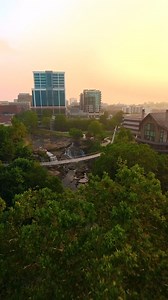 If you’re looking for a destination that’s the perfect blend of charm, nature, and Southern hospitality, look no further than Greenville, South Carolina and the stunning Upstate region. A trip to Greenville is perfect for: 🌿 Nature lovers 🥘 Foodies 🚴 Adventure enthusiasts 🎨 Cultural and art aficionados 👨‍👩‍👧‍👦 Families 🧱 History Buffs In the Upstate, you never have to choose! Create your perfect itinerary at www.visitgreenvillesc.com. #greenvillesc #yeahThatGreenville #DiscoverSC #Escap