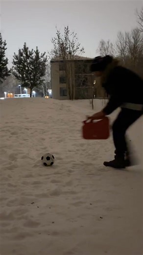 How to make fireworks with a football | Nice Advice