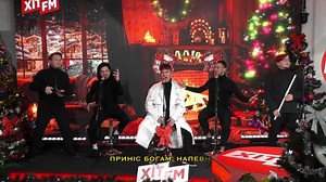 1.1M views · 10K reactions | Артем Пивоваров - Там у тополі (live)  Хіт FM #АртемПивоваров #ТамУТополі #live #ТвоїВіршіМоїНоти | Artem Pivovarov | Facebook