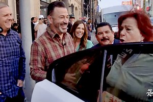 Jimmy Kimmel Pranks Aunt Chippy With a Driverless Car