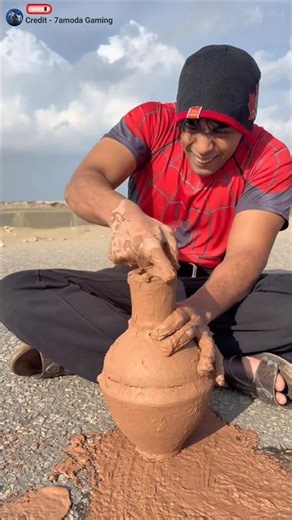 मिट्टी का गुल्लक बनाया 🤡🤣~ mini wood toy-woodworking art skill wood _ hand crafts #shorts