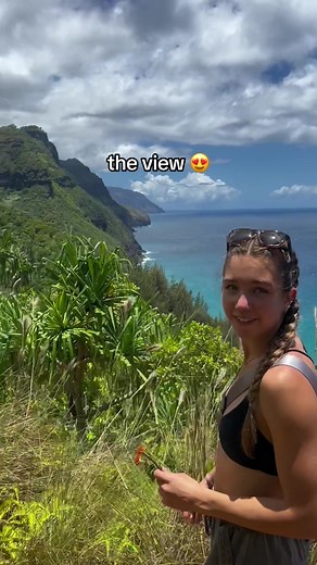 Honestly the highlight of the trip 😊 #napalicoast #hawaii #kauai #travel #vlog #hiking