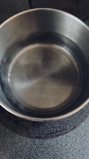 DIY Crystallized Flowers Tutorial