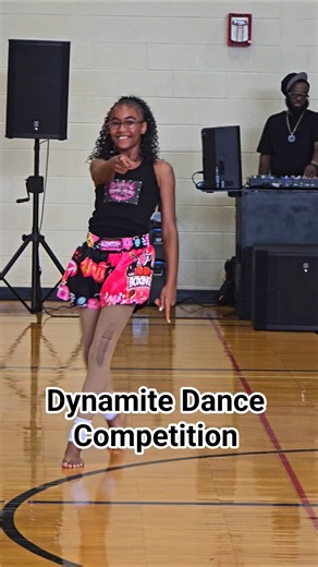 She cane with explosive energy #cheer #dance #students #school #majorette
