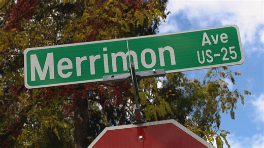 Grocery store employees robbed at gunpoint along Merrimon Avenue