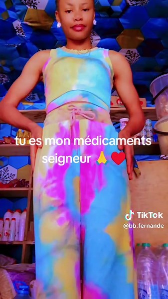 Fernande Queen (@bb.fernande)’s videos with original sound - Jūls_shy 👣