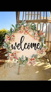 37K views · 283 reactions | I 勺 signs with a wreath-style greenery. They are my fav  the bows make it extra good  | Painted by Mandy | Facebook