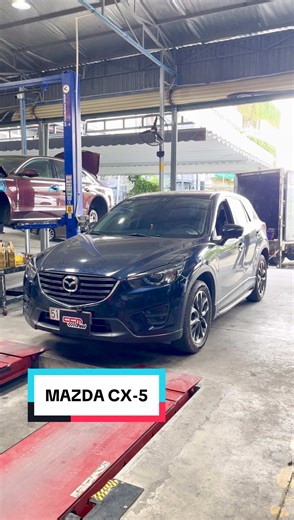 Mazda CX-5 thực hiện gói bảo dưỡng thay nhớt động cơ và dầu thắng, đi kèm với gói vệ sinh họng nạp, kim phun tại CCMFast Thủ Đức. #ccm #ccmfast #ravenol #ravenolvietnam #ravenol_vietnam