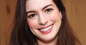 Anne Hathaway Shared The Disastrous Details Behind Her 2013 Oscar Win