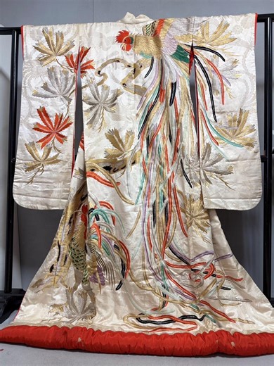 Antique Silk Uchikake Kimono – Long-tailed Rooster Embroidery, Vintage Japanese Bridal Robe, White Wedding Kimono - Etsy