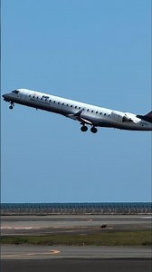 【大分ハローキティ空港】IBEX エアラインズ 62便 ボンバルディア CRJ-700 ランディング (2025/11/7) #大分空港 #空港 #IBEX #CRJ700 #shorts