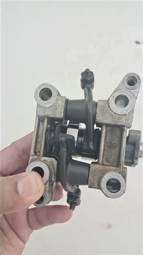 How decompressor works in old Honda Activa