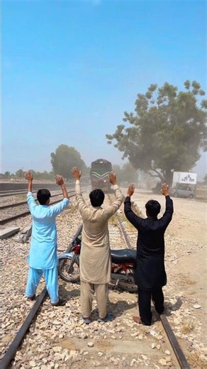 Allah sb dehk rha ha #viral #prayer #emotional #shorts #viralvideo