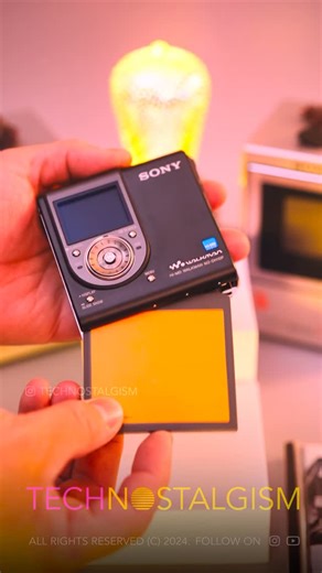 Tech Nostalgism on Instagram: "The Sony MZ-DH10P is “famous” for its digital camera recording to regular Minidiscs. It’s also a very capable music player. With a big LCD and supporting the 1gb disc Hi-md format, this 2005 device was surely meant to take the world by storm. Instead it was just another Teardrop in the Mezzanine. . . . #massiveattack #mezzanine #sony #minidisc #album #walkman #MZDH10P #md #vintage #audio #tech #himd #hifi #nostalgia #headfi #disc #retro #vintagestyle #music #hifipo