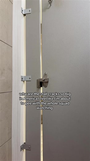 Making eye contact w people as they walk by | eye contact in public